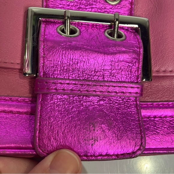 Wilsons Leather Maxima Y2K metallic pink shoulder bag - Picture 5 of 9